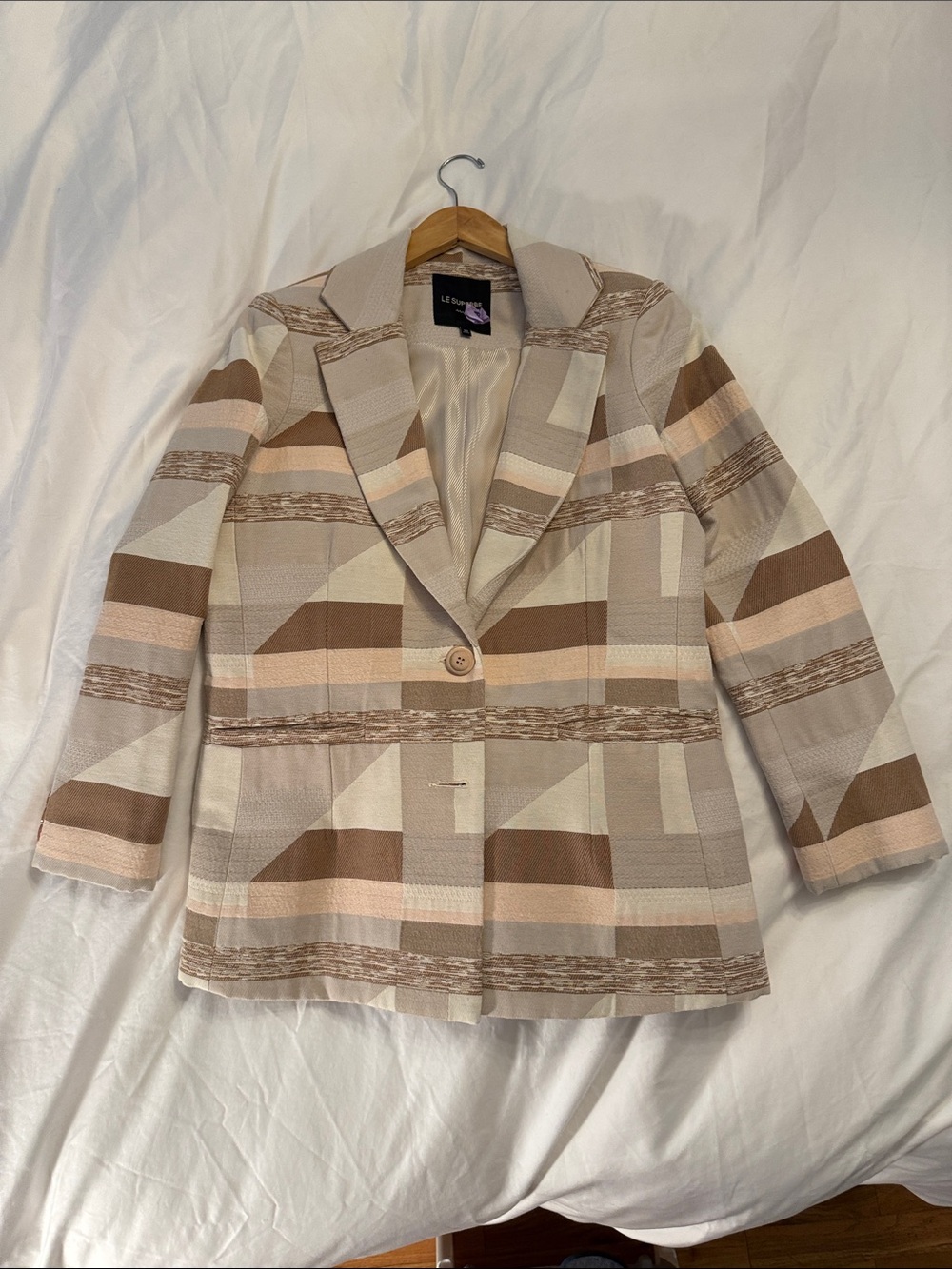Le Suit Beige & Brown Single-Button Geometric Blazer